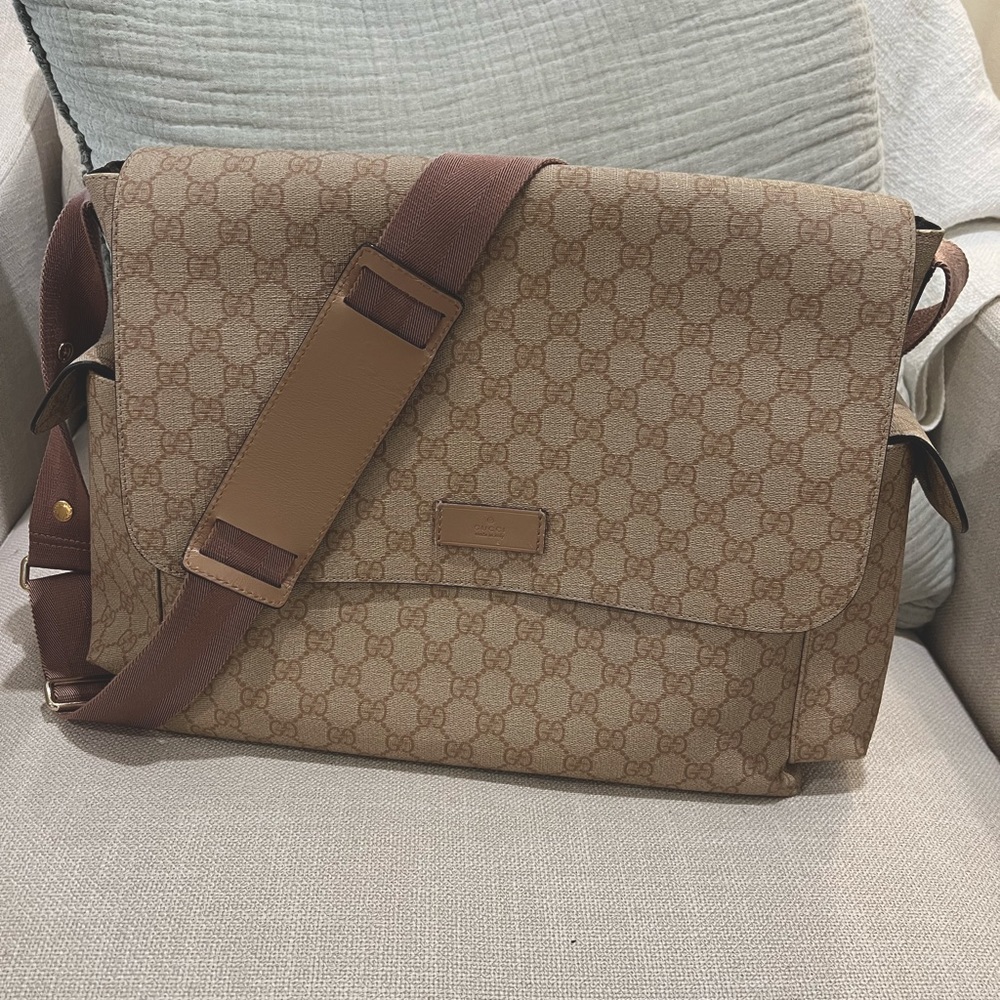 Gucci diaper bag pink